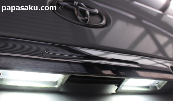ハイエースのナンバー灯のLED化取付完了